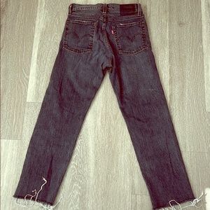 Levi’s Wedgie Straight Leg Jeans - size 25